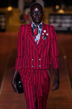 Marc Jacobs Runway Spring 2016