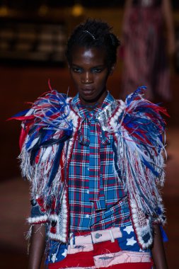 Marc Jacobs Runway Spring 2016