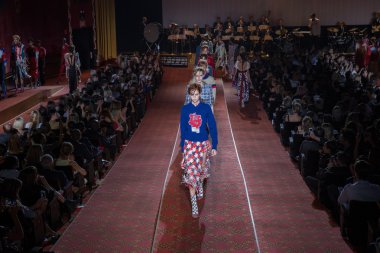 Marc Jacobs Runway Spring 2016