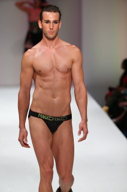 Marco Marco fashion show Spring 2016