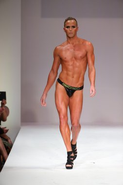 Marco Marco fashion show Spring 2016