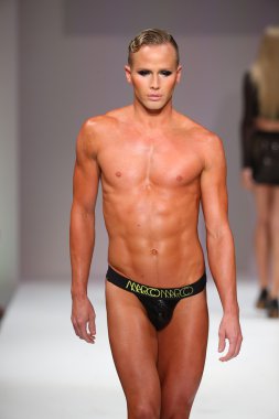Marco Marco fashion show Spring 2016