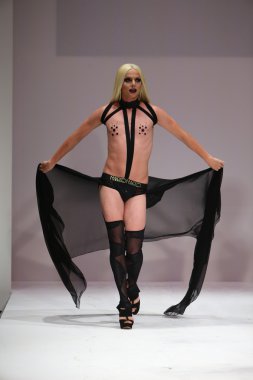 Marco Marco fashion show Spring 2016