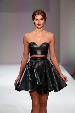 Crisbery's fashion show Spring 2016