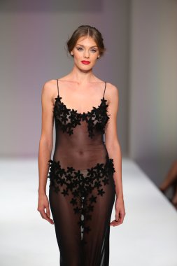 Crisbery's fashion show Spring 2016