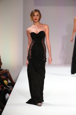 Crisbery's fashion show Spring 2016