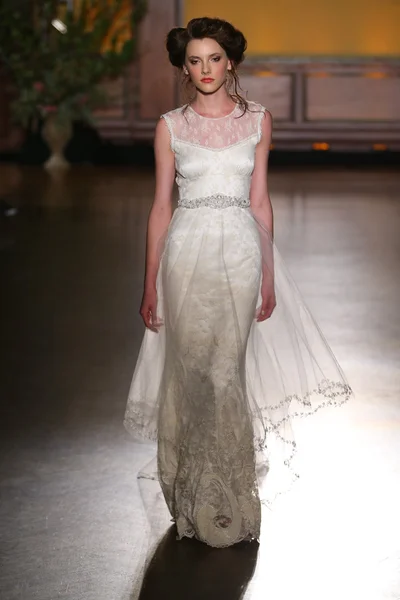 Claire pettibone braut herbst winter 2016 präsentation — Stockfoto