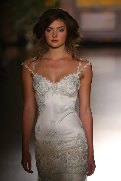 Claire Pettibone Bridal Fall Winter 2016 Presentation — Zdjęcie stockowe