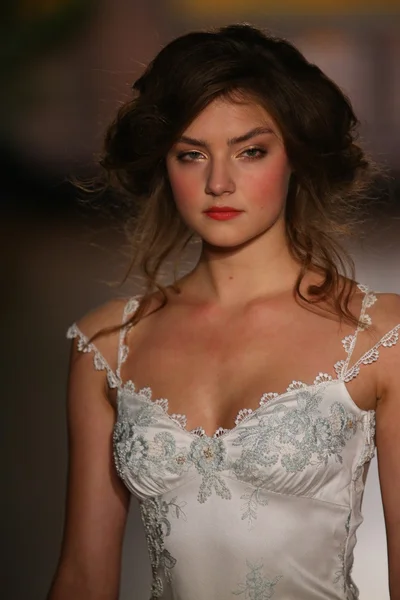 Claire Pettibone Bridal Fall Winter 2016 Presentation — Stock fotografie