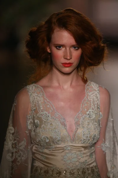 Claire Pettibone Bridal Fall Winter 2016 Presentation — Stock Photo, Image