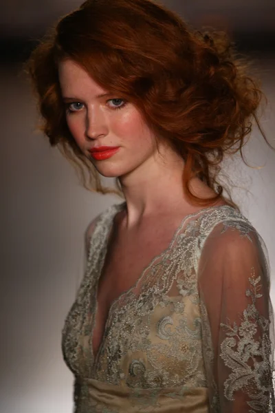 Claire Pettibone Bridal Fall Winter 2016 Presentation — 스톡 사진