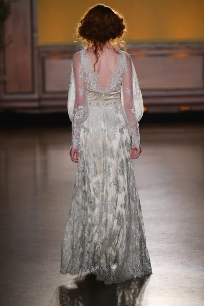 Claire Pettibone Bridal Fall Winter 2016 Presentation — Stock Photo, Image