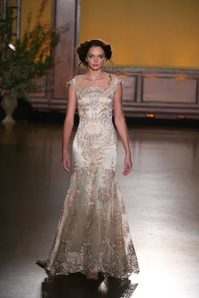 Claire Pettibone Bridal Fall Winter 2016 Presentation — Stockfoto