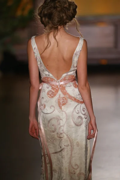 Claire Pettibone Otoño nupcial Invierno 2016 Presentación —  Fotos de Stock