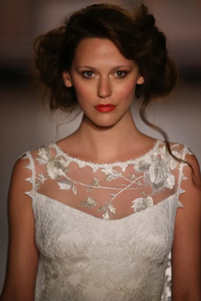 Claire Pettibone Bridal Fall Winter 2016 Presentation — Stock Photo, Image