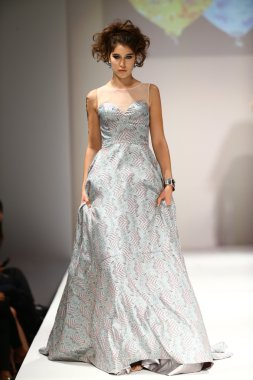 Malan Breton defile