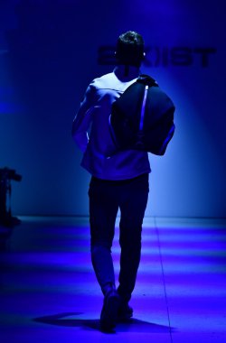 2(X)IST Men's Spring Summer 2016 Runway Show