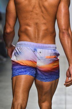 2(X)IST Men's Spring Summer 2016 Runway Show