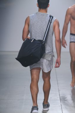 2(X)IST Men's Spring Summer 2016 Runway Show