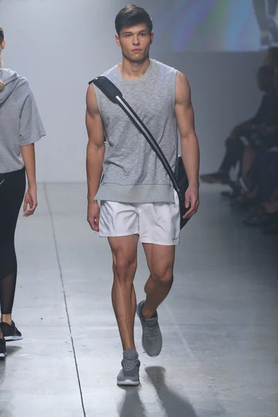 2(X)IST Men's Spring Summer 2016 Runway Show — Stock Photo, Image