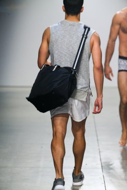 2(X)IST Men's Spring Summer 2016 Runway Show
