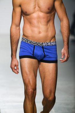 2(X)IST Men's Spring Summer 2016 Runway Show