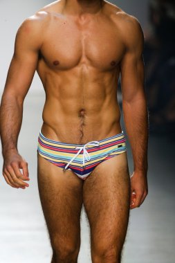 2(X)IST Men's Spring Summer 2016 Runway Show