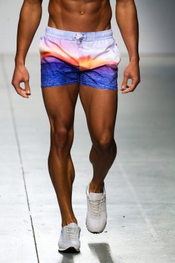 2(X)IST Men's Spring Summer 2016 Runway Show
