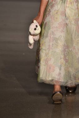 Olvi's Fall Winter 2016 Runway Show