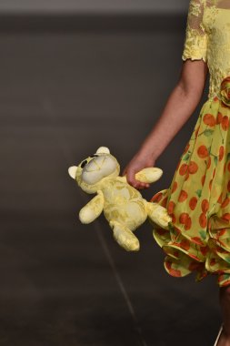 Olvi's Fall Winter 2016 Runway Show