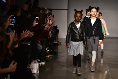Laer Fall Winter 2016 Runway Show