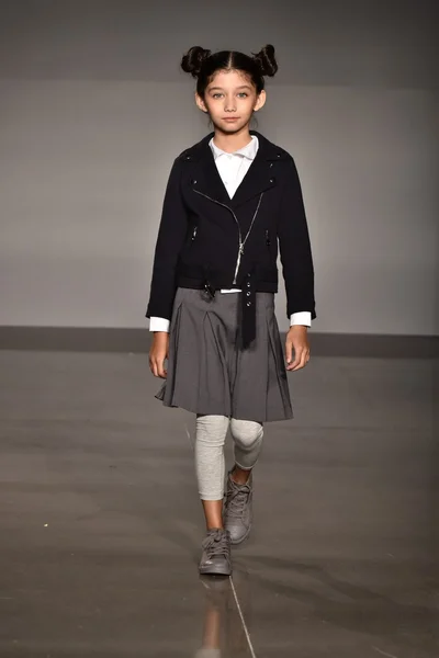 Laer Fall Winter 2016 Runway Show — 스톡 사진
