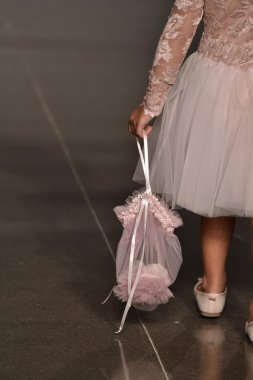 Olvi's Fall Winter 2016 Runway Show