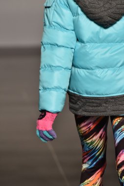 Küçük Bayan sonbahar kış 2016 bahisler