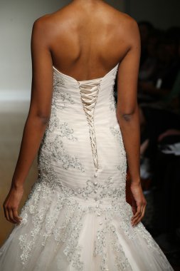 Allure Bridals Fall Winter 2016