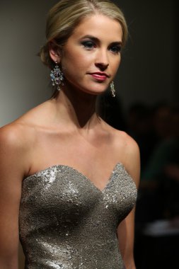 Allure Bridals Fall Winter 2016