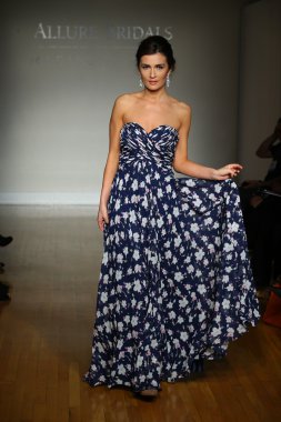 Allure Bridals Fall Winter 2016