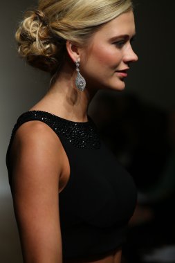 Allure Bridals Fall Winter 2016