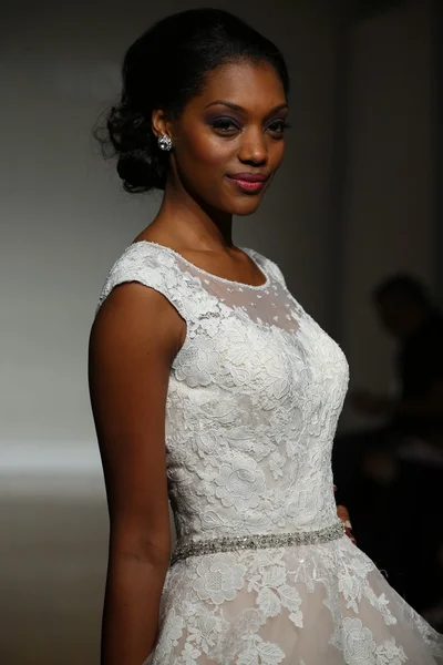 Allure Bridals Runway Show — Stock Photo, Image