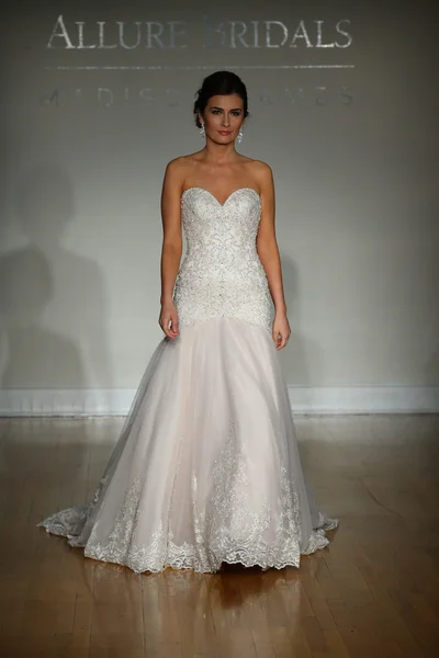 Allure Bridals Runway show — Fotografia de Stock