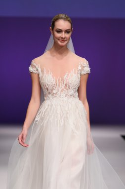 Lee Petra Grebenau Bridal Runway Show