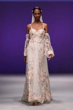 Lee Petra Grebenau Bridal Runway Show