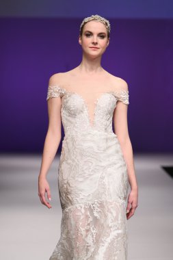 Lee Petra Grebenau Bridal Runway Show
