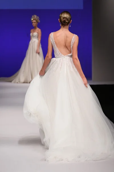 Ester Bridal Runway Show — Stok fotoğraf