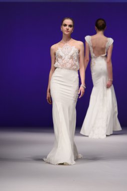 Lian Rokman Gelin Runway Şovu