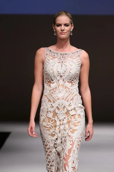 Oved Cohen Bridal Runway Show — Stockfoto