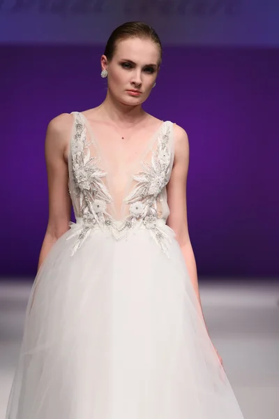 Tal Kahlon Bridal Runway Show — Fotografia de Stock