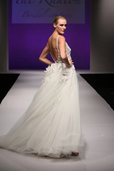 Tal Kahlon Bridal Runway Show — 图库照片