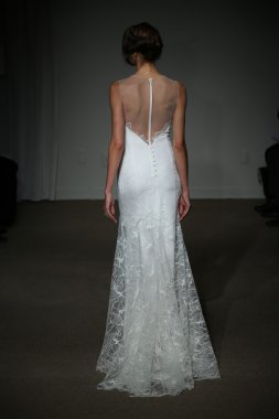 Anna Maier gelin pist Show