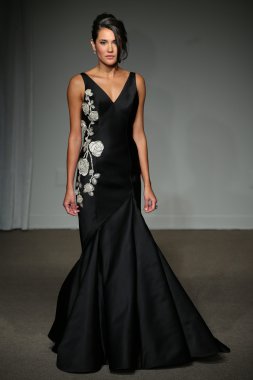 Anna Maier gelin pist Show
